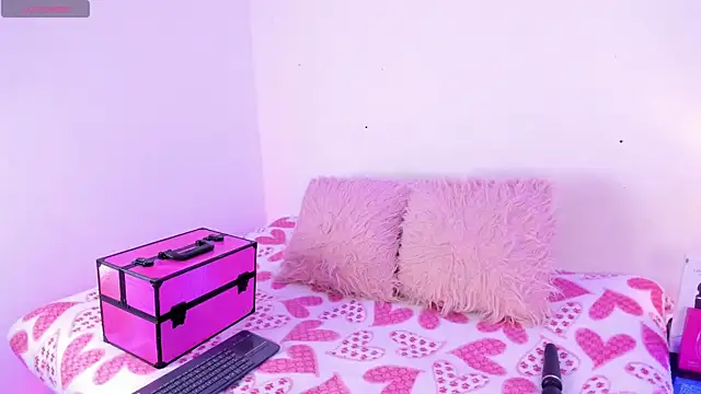 SophieRossi online show from 3, 10, 2025