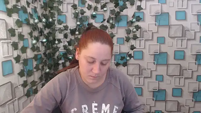 Snapshot of JosieJun_ chatting on 27, 12, 2024 JosieJun online show from 27, 12, 2024