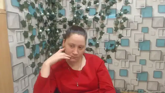 Snapshot of JosieJun_ chatting on 4, 2, 2025 JosieJun online show from 4, 2, 2025