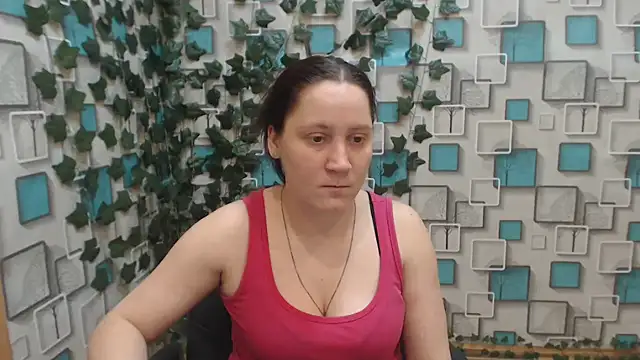 Snapshot of JosieJun_ chatting on 17, 2, 2025 JosieJun online show from 17, 2, 2025