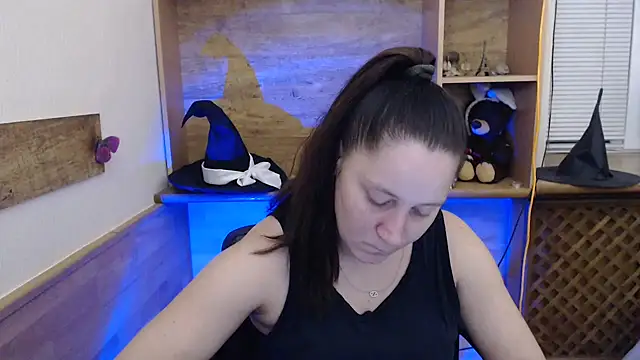 Snapshot of JosieJun_ chatting on 24, 10, 2025 JosieJun online show from 24, 10, 2025