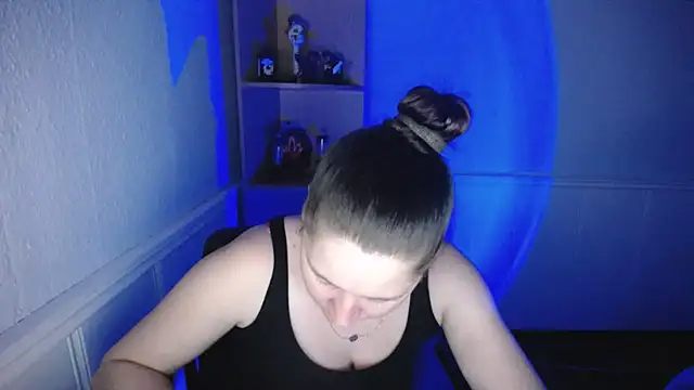 Snapshot of JosieJun_ chatting on 27, 10, 2025 JosieJun online show from 27, 10, 2025