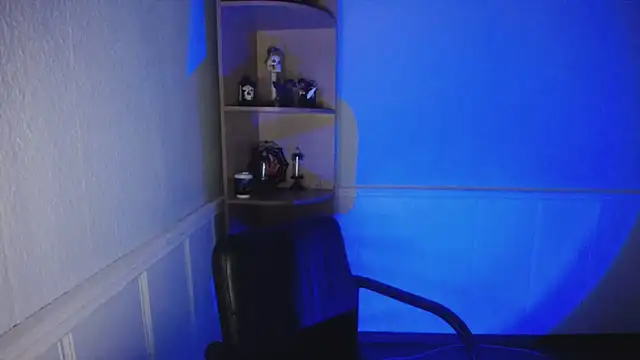 Snapshot of JosieJun_ chatting on 28, 10, 2025 JosieJun online show from 28, 10, 2025