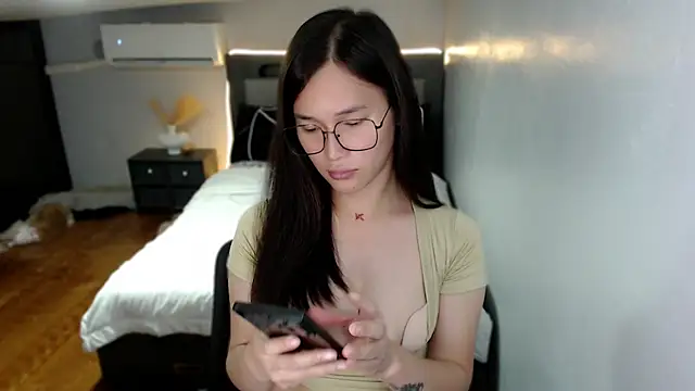 Snapshot of AmazingLuchie chatting on 21, 6, 2026 AmazingLuchie online show from 21, 6, 2026