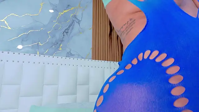 IrresistibleMilf online show from 1, 10, 2025