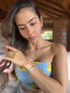 RouseColins online show from 25, 4, 2026