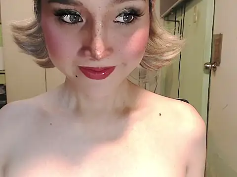 Snapshot of Ezradeliciosa chatting on 20, 5, 2026 Ezradeliciosa online show from 20, 5, 2026