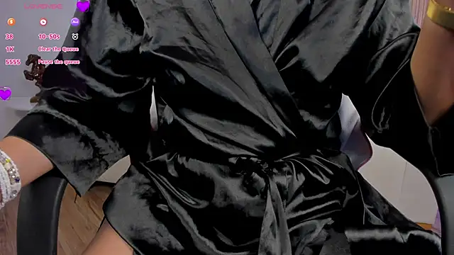 miataylorr1 online show from 27, 2, 2025