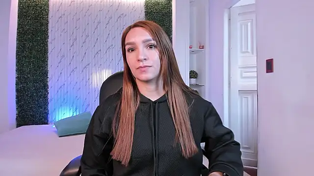 miataylorr1 online show from 11, 2, 2026