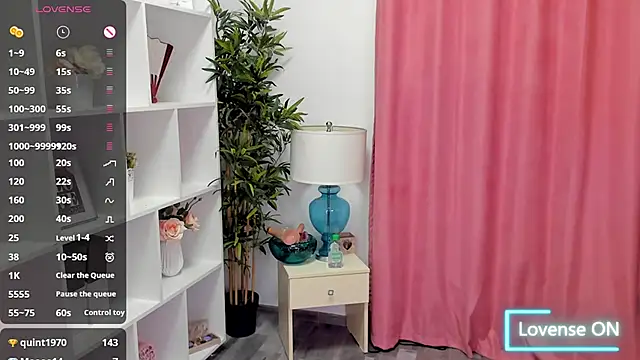 EmaBrownie online show from 18, 4, 2026