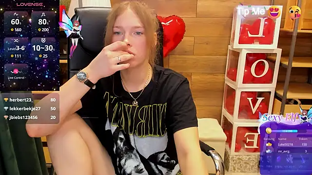  fiona Love online show from 10, 3, 2025