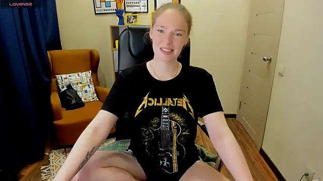 Snapshot of _fiona_Love chatting on 21, 6, 2026 fiona Love online show from 21, 6, 2026