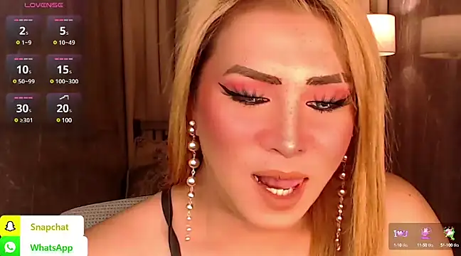 QUEEN GIAMOORE69 online show from 23, 1, 2025