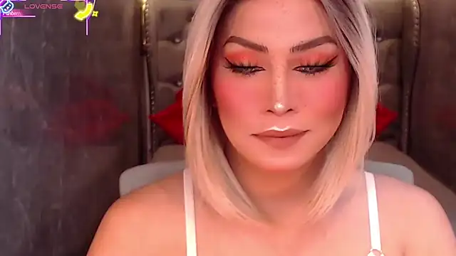 QUEEN GIAMOORE69 online show from 22, 9, 2025