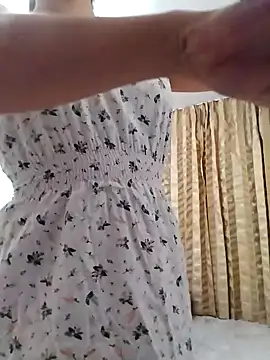 baby sweet girl  online show from 13, 3, 2025