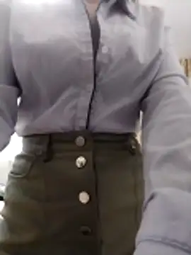 baby sweet girl  online show from 13, 3, 2026