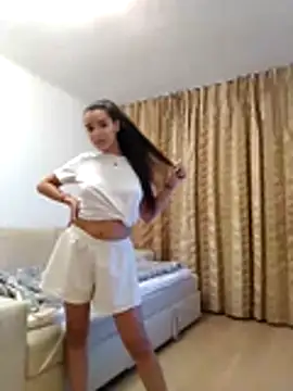 baby sweet girl  online show from 3, 5, 2026
