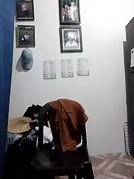 lickmepussy21 online show from 15, 1, 2025