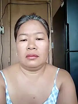 lickmepussy21 online show from 22, 4, 2026
