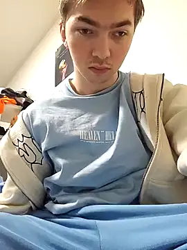 BigJuicy18cm online show from 19, 2, 2025