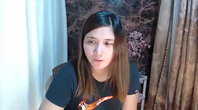 MS Isabella Snow92 online show from 8, 3, 2025