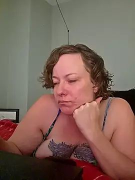 julimonroe online show from 22, 4, 2026