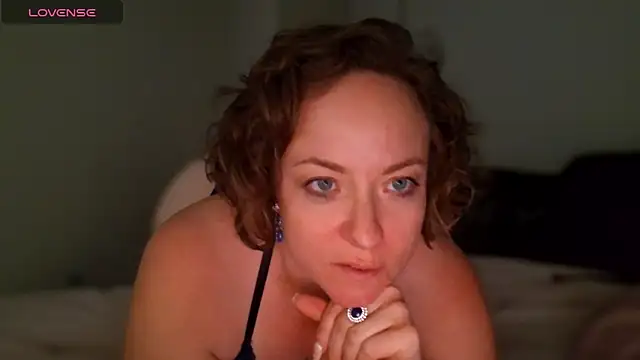 julimonroe online show from 24, 4, 2026