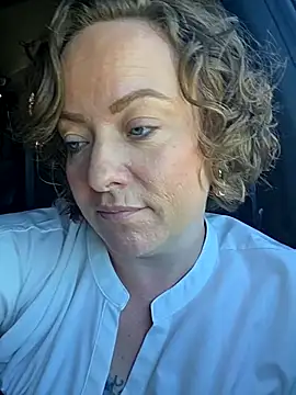 julimonroe online show from 24, 4, 2026