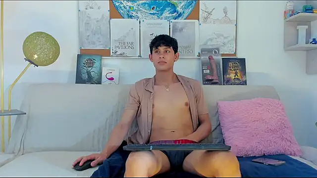 logan thomas online show from 3, 7, 2026