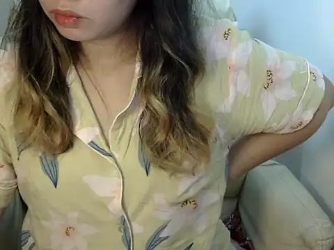 Snapshot of ___zurIII09_ chatting on 27, 9, 2025 zurIII09 online show from 27, 9, 2025