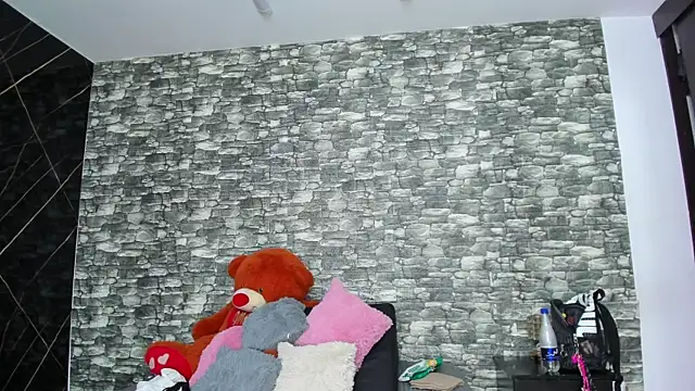 HeidyWillss online show from 8, 9, 2025