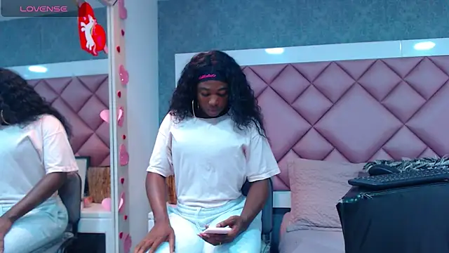 DanielaDuff online show from 1, 11, 2025