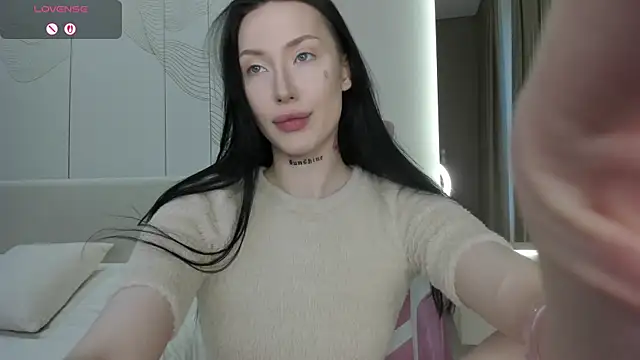 Snapshot of JenniferQueen11 chatting on 10, 6, 2026 JenniferQueen11 online show from 10, 6, 2026