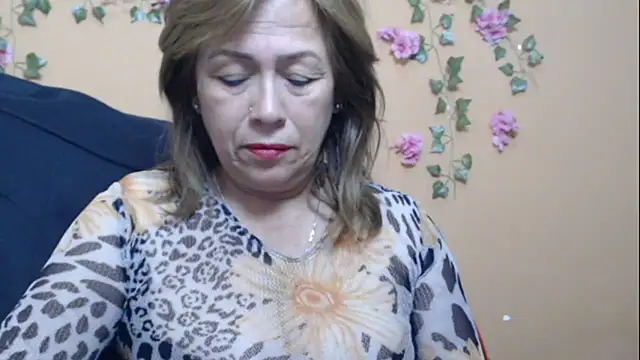 Snapshot of Hellensextits chatting on 31, 1, 2025 Hellensextits online show from 31, 1, 2025