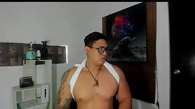 Colton Massif online show from 25, 1, 2025