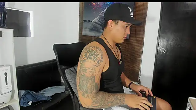 Colton Massif online show from 29, 1, 2025