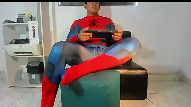 Colton Massif online show from 31, 1, 2025