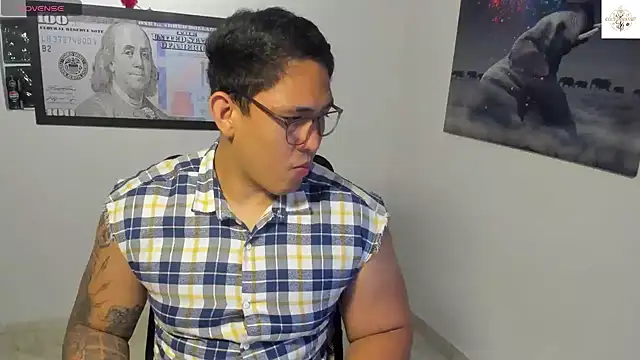 Colton Massif online show from 13, 11, 2025