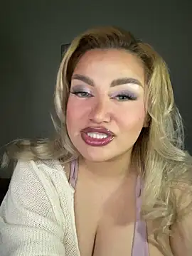 Snapshot of EmiliaPetrova chatting on 9, 2, 2025 EmiliaPetrova online show from 9, 2, 2025