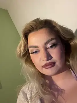 Snapshot of EmiliaPetrova chatting on 14, 2, 2025 EmiliaPetrova online show from 14, 2, 2025