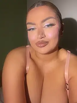 Snapshot of EmiliaPetrova chatting on 5, 3, 2025 EmiliaPetrova online show from 5, 3, 2025