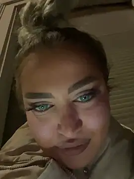 Snapshot of EmiliaPetrova chatting on 6, 3, 2025 EmiliaPetrova online show from 6, 3, 2025