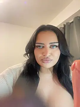 Snapshot of EmiliaPetrova chatting on 27, 10, 2025 EmiliaPetrova online show from 27, 10, 2025