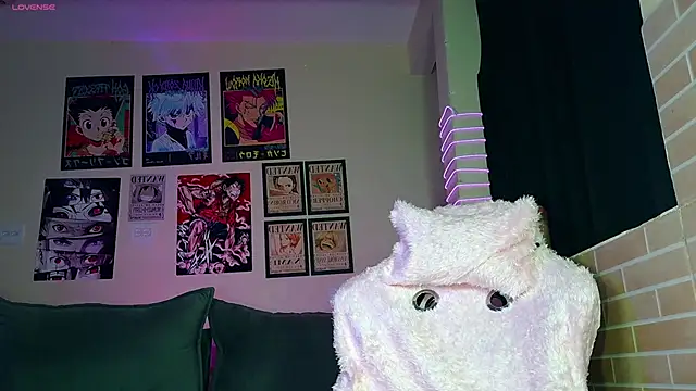 isa hotwifee online show from 5, 5, 2026
