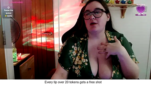 Rebecca Summer online show from 3, 5, 2026