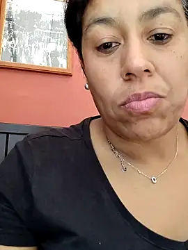 Snapshot of Molly_newman6 chatting on 4, 10, 2025 Molly newman6 online show from 4, 10, 2025