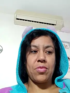 Snapshot of Molly_newman6 chatting on 6, 11, 2025 Molly newman6 online show from 6, 11, 2025