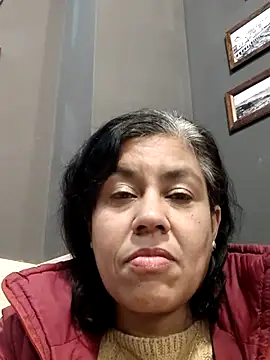 Snapshot of Molly_newman6 chatting on 15, 12, 2025 Molly newman6 online show from 15, 12, 2025