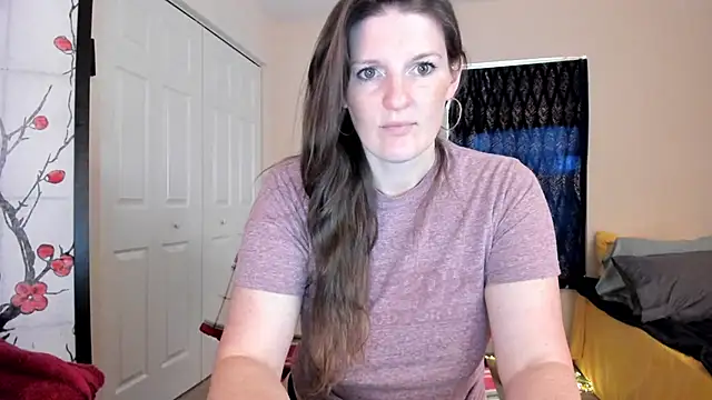 Kelly Carolina online show from 3, 3, 2025