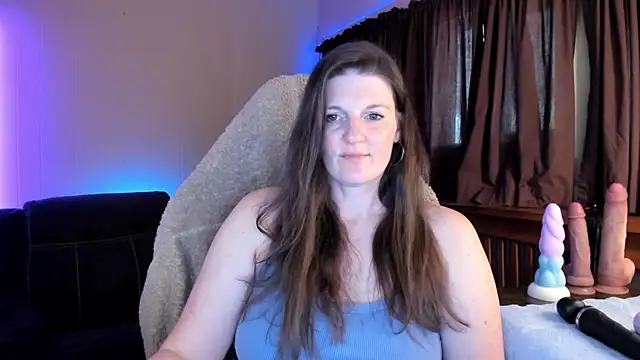 Kelly Carolina online show from 6, 10, 2025